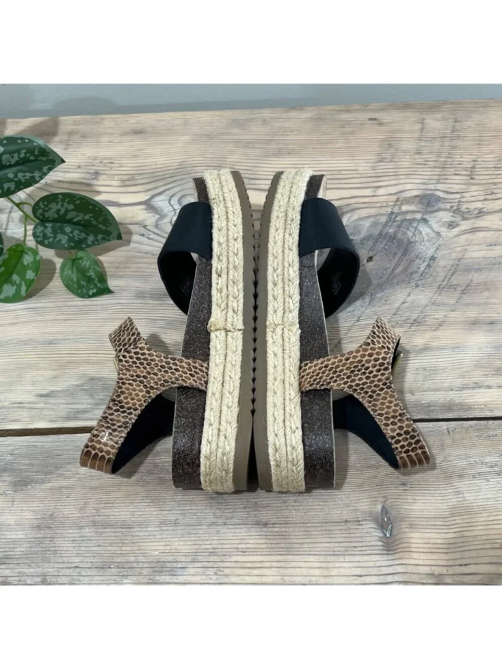 Crown Vintage Nedra Espadrille Sandal Womens 8.5 Black Leather and Snakeprint